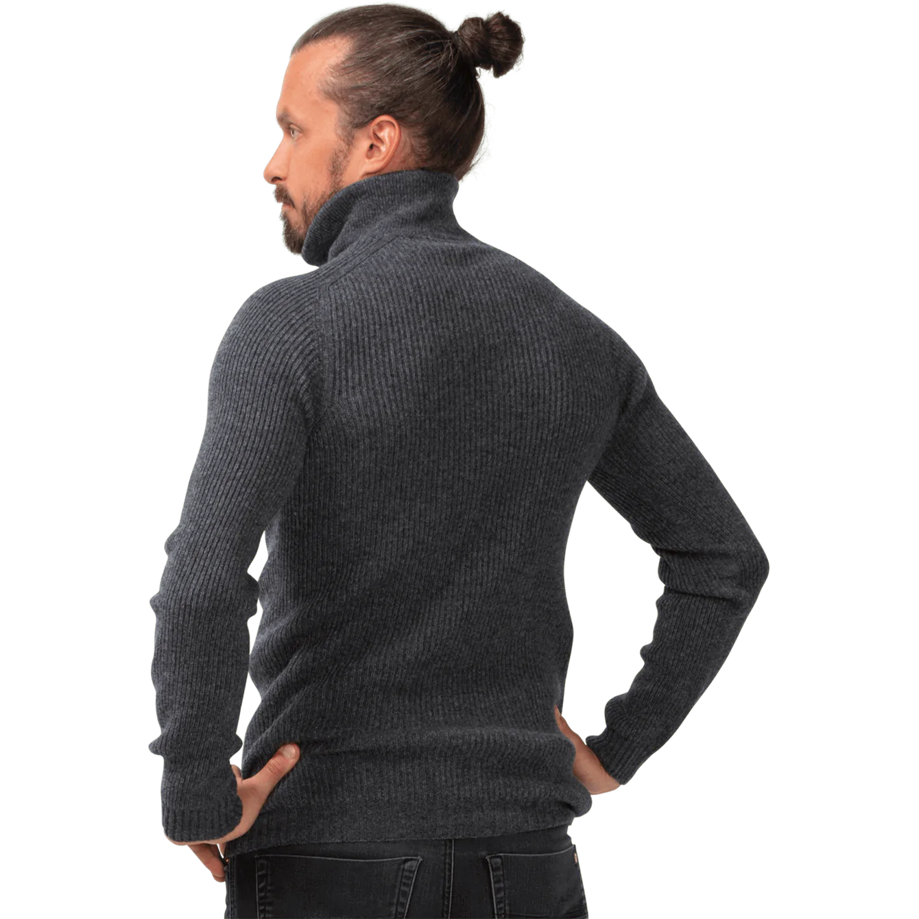 north-outdoor-madeinfinland-metso-m-pullover-graphite-grey-pose-2-back-fw19-n11703g05_4f916bd8-385c-4f4e-bafe-90235d05caee_1800x1800
